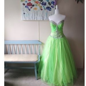 Tiffany Lime Green Prom Dress Size 4